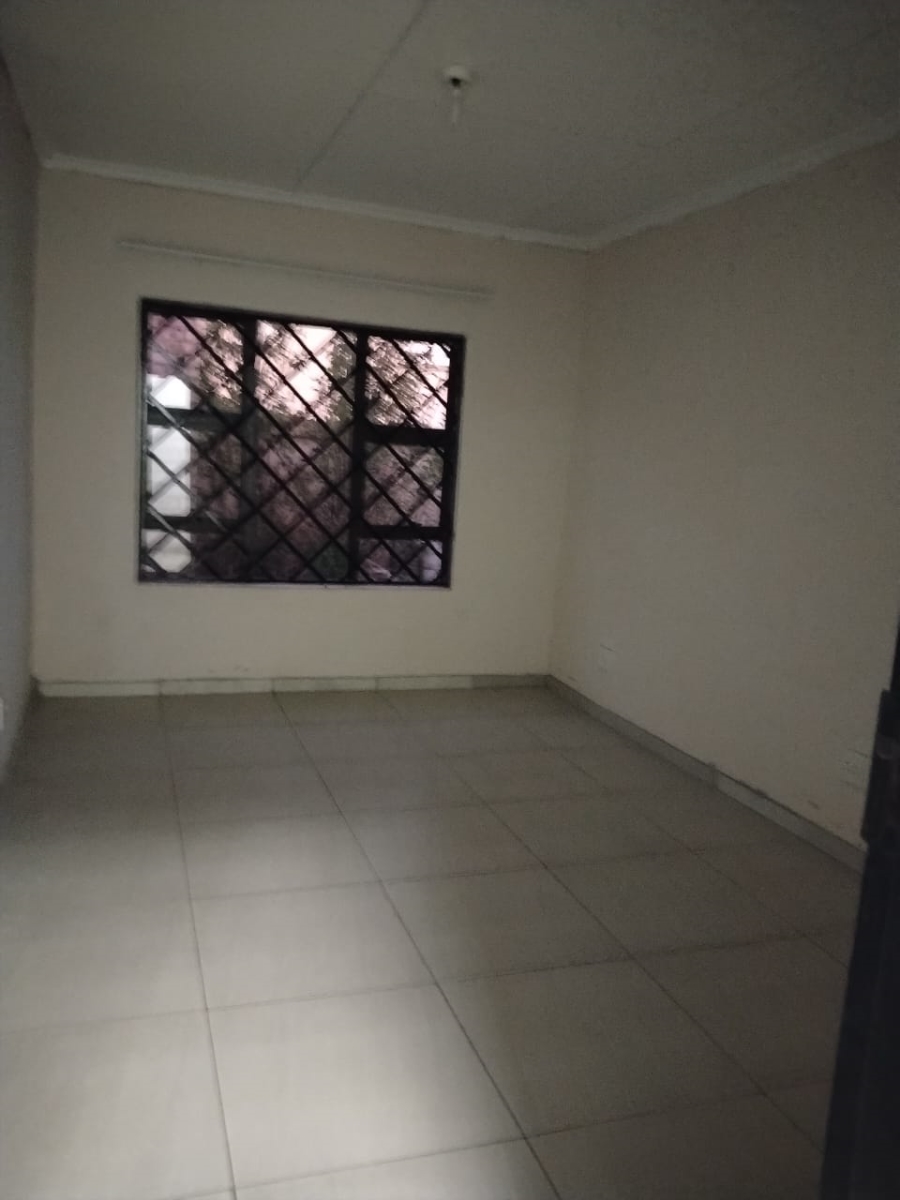 5 Bedroom Property for Sale in Flamwood North West